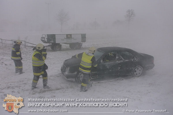 20150209 Schneechaos Teesdorf
