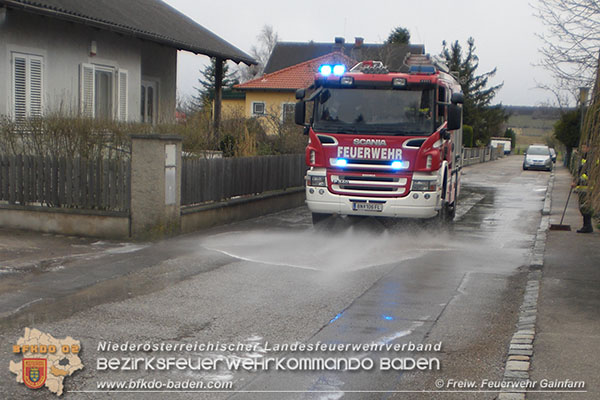 20150403_Schadstoffeinsatz Gainfarn_07