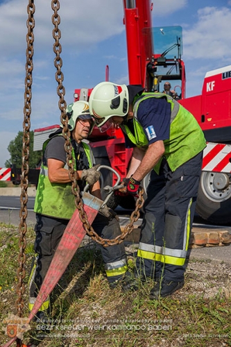 20150615 Reisebus-Bergung A2 Traiskirchen Foto: © Stefan Schneider