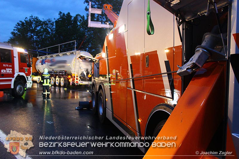 20150623 LKW-Bergung A21 Foto: © Joachim Zagler