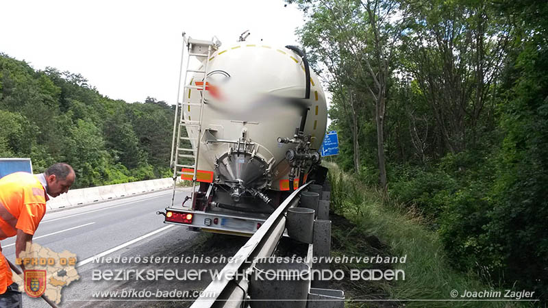 20150623 LKW-Bergung A21 Foto: © Joachim Zagler