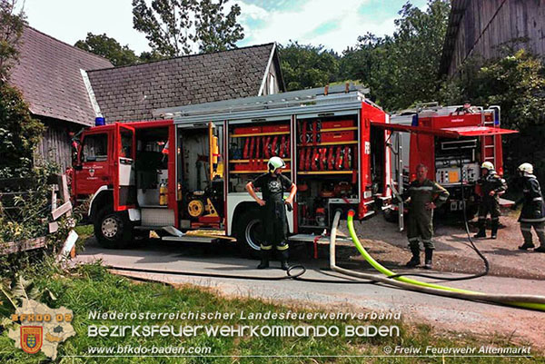 20150712 Wohnwagenanhängerbrand Kleinmariazell  Foto: © FF Altenmarkt a.d.Triesting