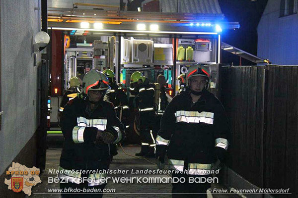 20150731 Wohnungsbrand Möllersdorf Foto: © Hans Dietl FF Möllersdorf 20150731 Wohnungsbrand Möllersdorf Foto: © Hans Dietl FF Möllersdorf