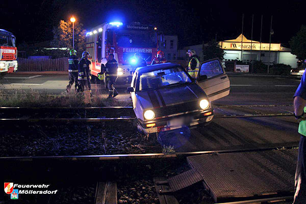 20150806 Pkw Bergung Möllersdorf  Foto: © FF Möllersdorf
