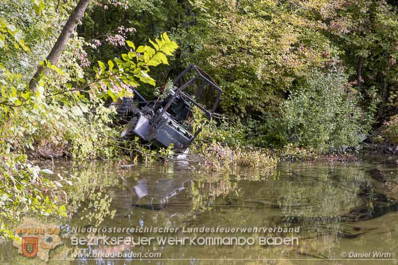 20150923 FZG Bergung Kottingbrunn Foto: © Daniel Wirth 20150923 FZG Bergung Kottingbrunn Foto: © Daniel Wirth