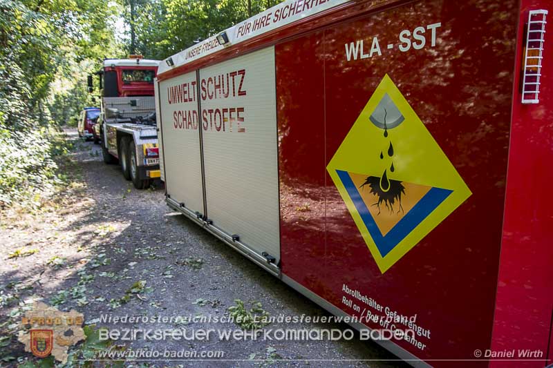 20150923 FZG Bergung Kottingbrunn Foto: © Daniel Wirth 20150923 FZG Bergung Kottingbrunn Foto: © Daniel Wirth