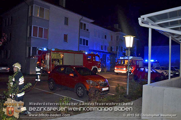 20151028 Brand in Wohnhausanlage Günselsdorf  Foto: © Christopher Neumayer FF Günselsdorf