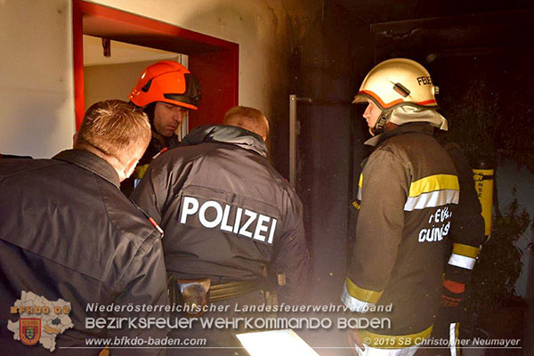 20151028 Brand in Wohnhausanlage Günselsdorf  Foto: © Christopher Neumayer FF Günselsdorf