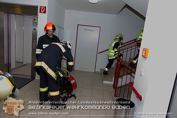 20151028 Brand in Wohnhausanlage Günselsdorf  Foto: © Stefan Schneider