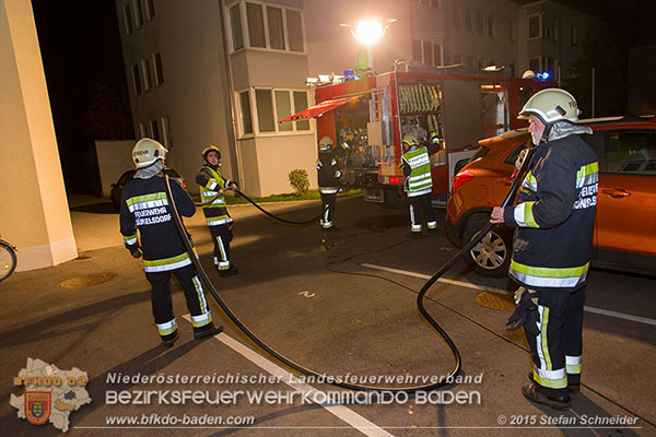 20151028 Brand in Wohnhausanlage Günselsdorf  Foto: © Christopher Neumayer FF Günselsdorf