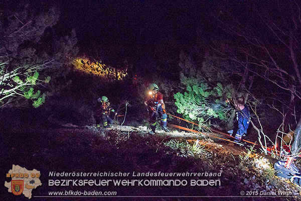 20151108 3 Personen in Notlage bei Alland   Foto: © Daniel Wirth
