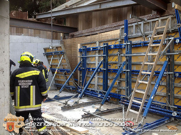 20151111 Arbeitsunfall Berndorf  Foto: © Johannes Weinbauer