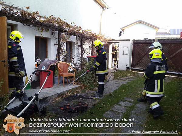 20151113 Wohnungsbrand in Pottendorf  Foto: © Freiwillige Feuerwehr Pottendorf