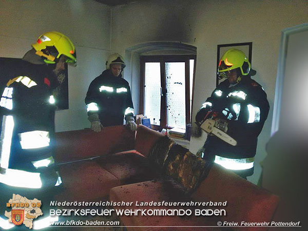 20151113 Wohnungsbrand in Pottendorf  Foto: © Freiwillige Feuerwehr Pottendorf