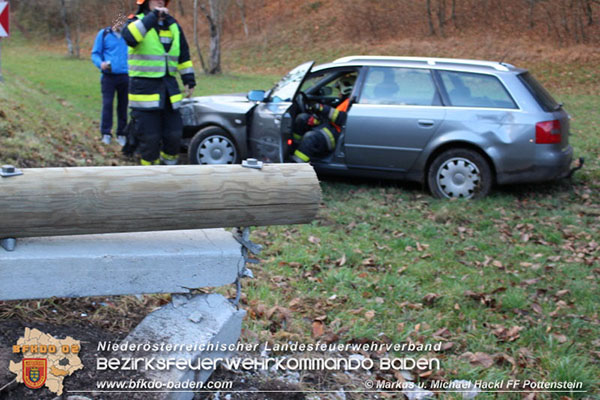 20151114 VU Grabenweg bei Pottenstein  Foto: © Michael u. Markus Hackl FF Pottenstein