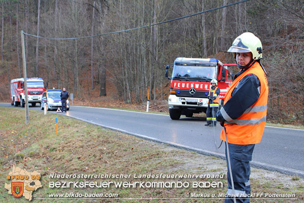 20151114 VU Grabenweg bei Pottenstein  Foto: © Michael u. Markus Hackl FF Pottenstein