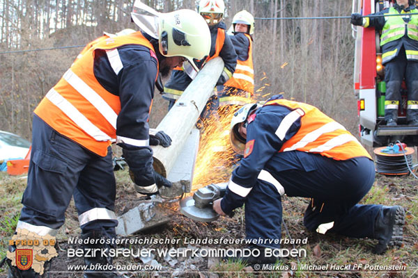 20151114 VU Grabenweg bei Pottenstein  Foto: © Michael u. Markus Hackl FF Pottenstein