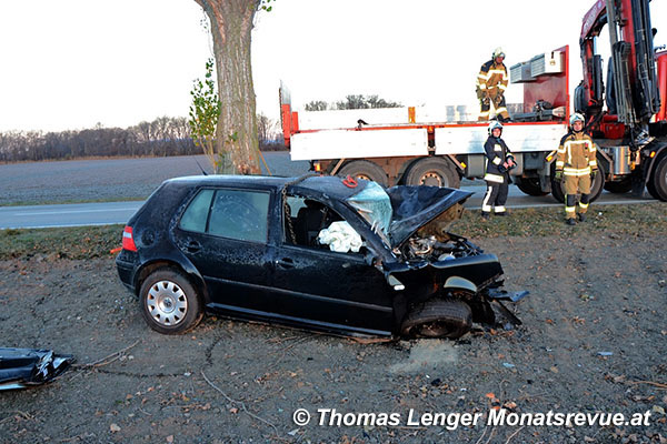 20151124_Verkehrsunfall auf der L4043 bei Unterwaltersdorf  Foto: © Thomas Lenger