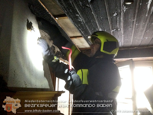  20151126 Wohnungsbrand in St.Veit a.d.Triesting   Foto: © Johannes Weinbauer
