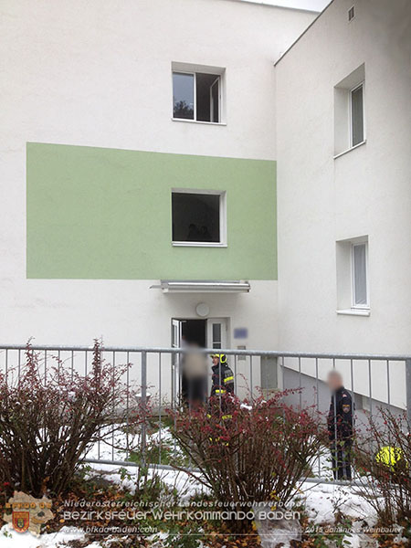  20151126 Wohnungsbrand in St.Veit a.d.Triesting   Foto: © Johannes Weinbauer