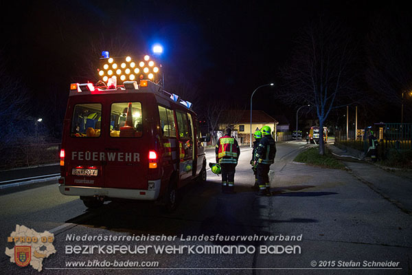 20151201_Sturmeinsatz_Baum auf Fluessiggastank gestuerzt in Baden Foto: © Stefan Schneider 20151201_Sturmeinsatz_Baum auf Fluessiggastank gestuerzt in Baden Foto: © Stefan Schneider