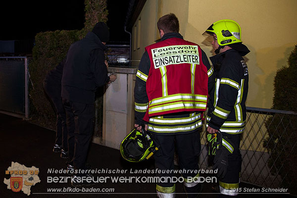 20151201_Sturmeinsatz_Baum auf Fluessiggastank gestuerzt in Baden Foto: © Stefan Schneider 20151201_Sturmeinsatz_Baum auf Fluessiggastank gestuerzt in Baden Foto: © Stefan Schneider