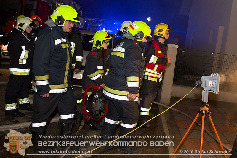 20151204_Garagenbrand in Traiskirchen   Foto: © Stefan Schneider