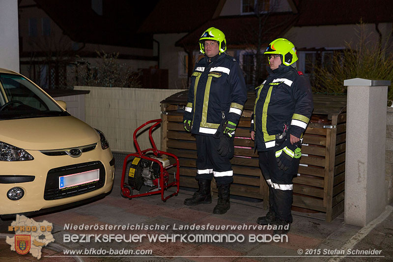 20151204_Garagenbrand in Traiskirchen   Foto: © Stefan Schneider