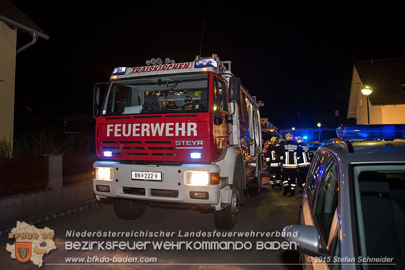 20151204_Garagenbrand in Traiskirchen   Foto: © Stefan Schneider