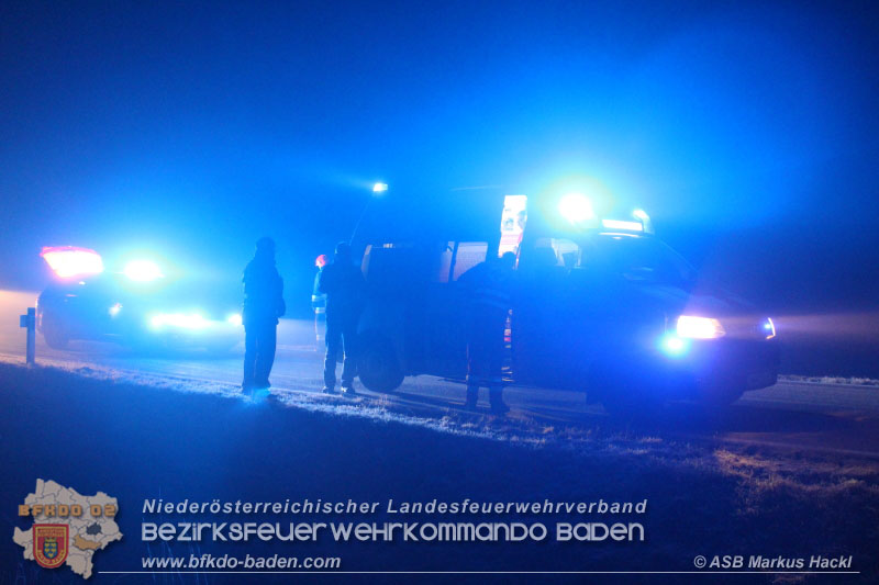 20151206 Verkehrsunfall L138 Grabenweg Pottenstein  Foto: © Markus Hackl