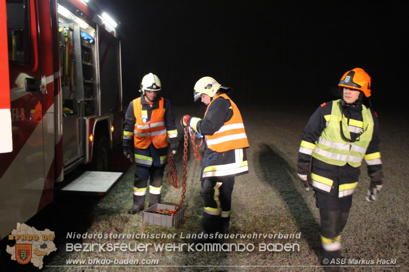 20151206 Verkehrsunfall L138 Grabenweg Pottenstein  Foto: © Markus Hackl