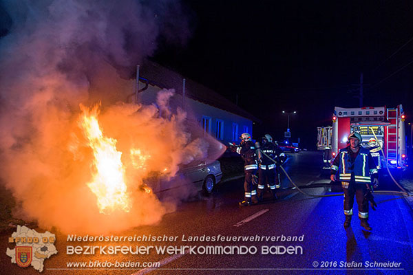 20160101 Fahrzeugbrand in Pfaffstätten  Foto: © Stefan Schneider