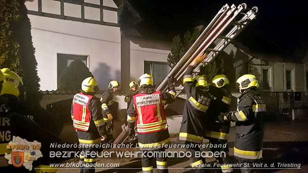 201601009 Brand nach elektr. Kurzschluss in St.Veit a.d.Triesting  Foto: © Michael Hafellner u. Max Weinbauer FF St.Veit
