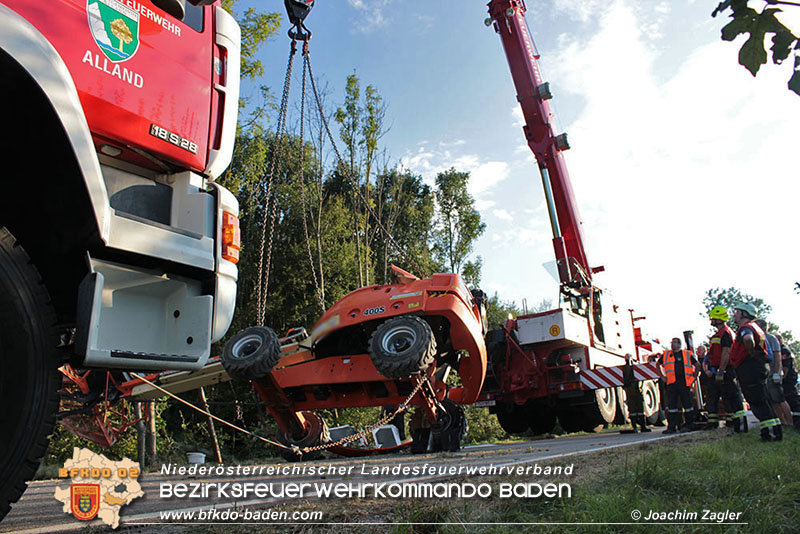 20160901 LKW-Bergung B11 Alland Foto: © Joachim Zagler 20160901 LKW-Bergung B11 Alland Foto: © Joachim Zagler