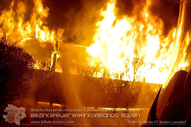 20160110 Müllinselbrand in Baden Leesdorf   Foto: © Georg Mrvka FF Baden-Leesdorf