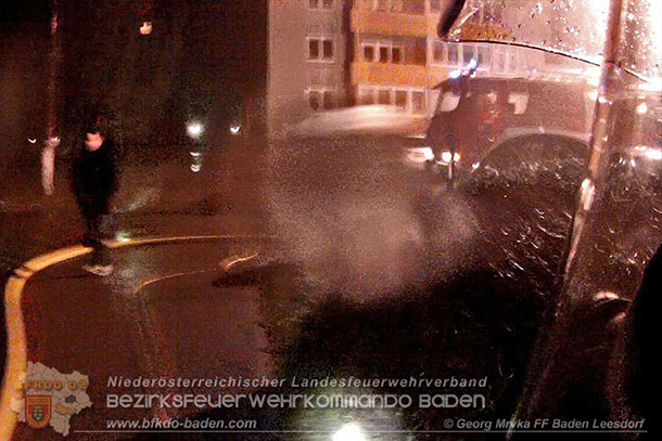 20160110 Müllinselbrand in Baden Leesdorf   Foto: © Georg Mrvka FF Baden-Leesdorf