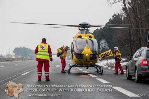 20160123 Verkehrsunfall mit Menschenrettung auf der A2 Rfb Süd bei Leobersdorf  Foto: © Daniel Wirth 