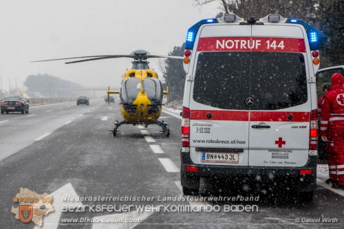 20160123 Verkehrsunfall mit Menschenrettung auf der A2 Rfb Süd bei Leobersdorf  Foto: © Daniel Wirth 