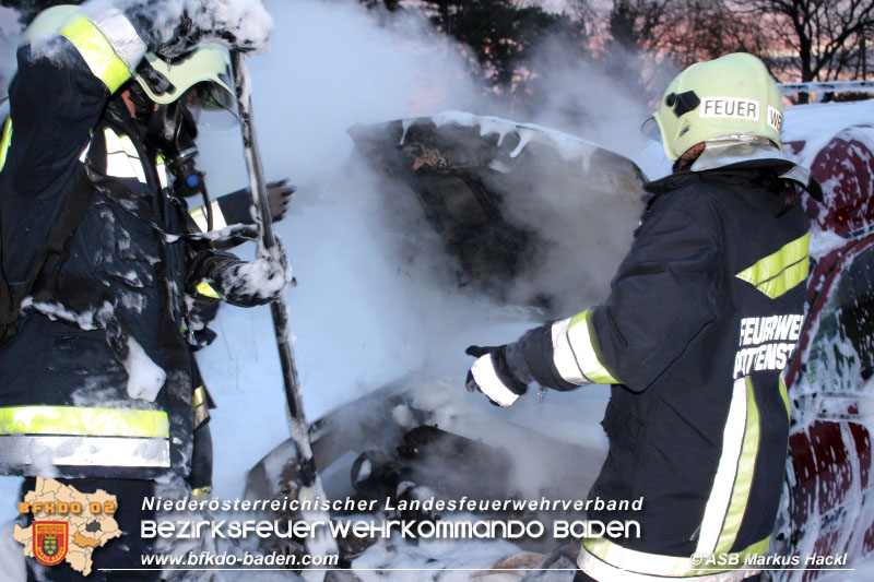 20160128 Fahrzeugbrand in Pottenstein  Foto: © Markus Hackl