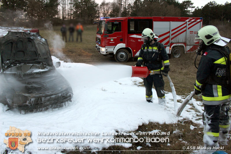 20160128 Fahrzeugbrand in Pottenstein  Foto: © Markus Hackl