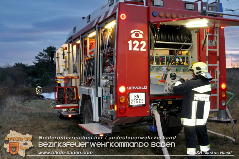 20160128 Fahrzeugbrand in Pottenstein  Foto: © Markus Hackl