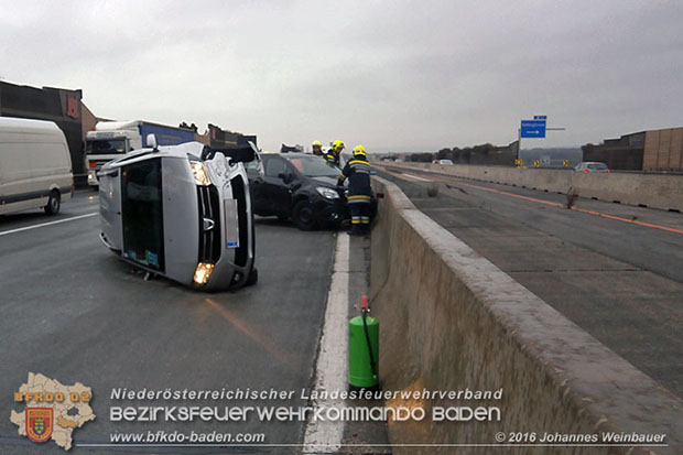 20160218 Verkehrsunfall A2 Hoehe Kottingbrunn  Foto: © Johannes Weinbauer