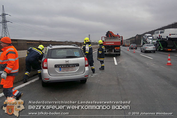 20160218 Verkehrsunfall A2 Hoehe Kottingbrunn  Foto: © Johannes Weinbauer