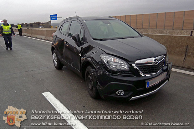 20160218 Verkehrsunfall A2 Hoehe Kottingbrunn  Foto: © Johannes Weinbauer