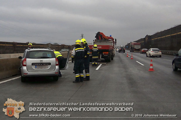 20160218 Verkehrsunfall A2 Hoehe Kottingbrunn  Foto: © Johannes Weinbauer