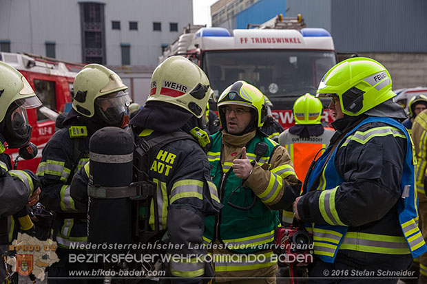 20160301 Lagerhallenbrand im Gewerbepark Traiskirchen  Foto: © Stefan Schneider