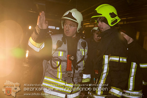 20160301 Lagerhallenbrand im Gewerbepark Traiskirchen  Foto: © Stefan Schneider
