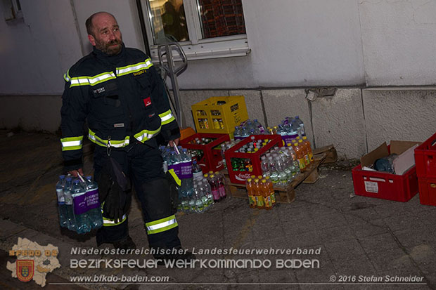 20160301 Lagerhallenbrand im Gewerbepark Traiskirchen  Foto: © Stefan Schneider
