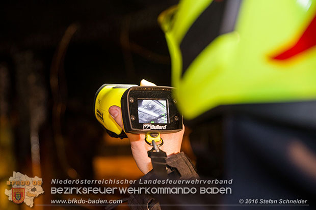 20160312 Brand eines überdachten Brennholzlagerplatz in Tattendorf  Foto: © Stefan Schneider
