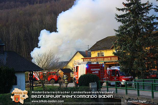 20160402 Garagenbrand auf Bauernhof in Klausen-Leopoldsdorf  Foto: © Joachim Zagler